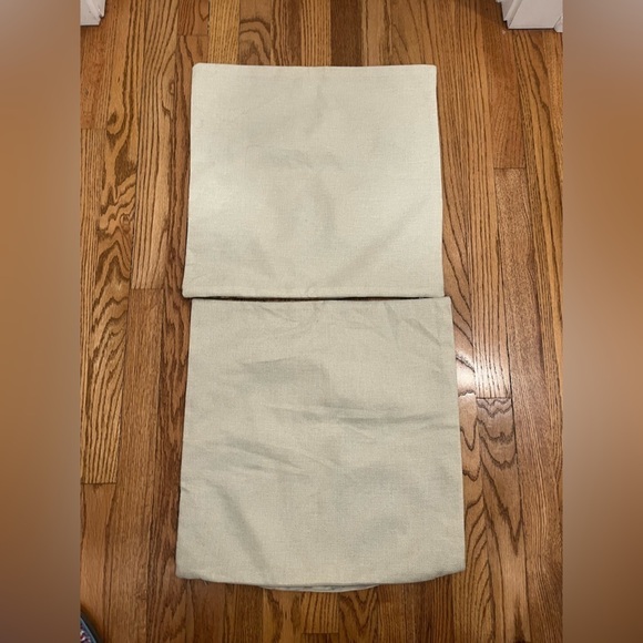 NWOT Lot of Skull Design Pillow Case 17” Square Zip Closure - Picture 2 of 4